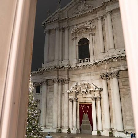 Ferienwohnung Piazza Duomo Cathedral View Brescia Exterior foto